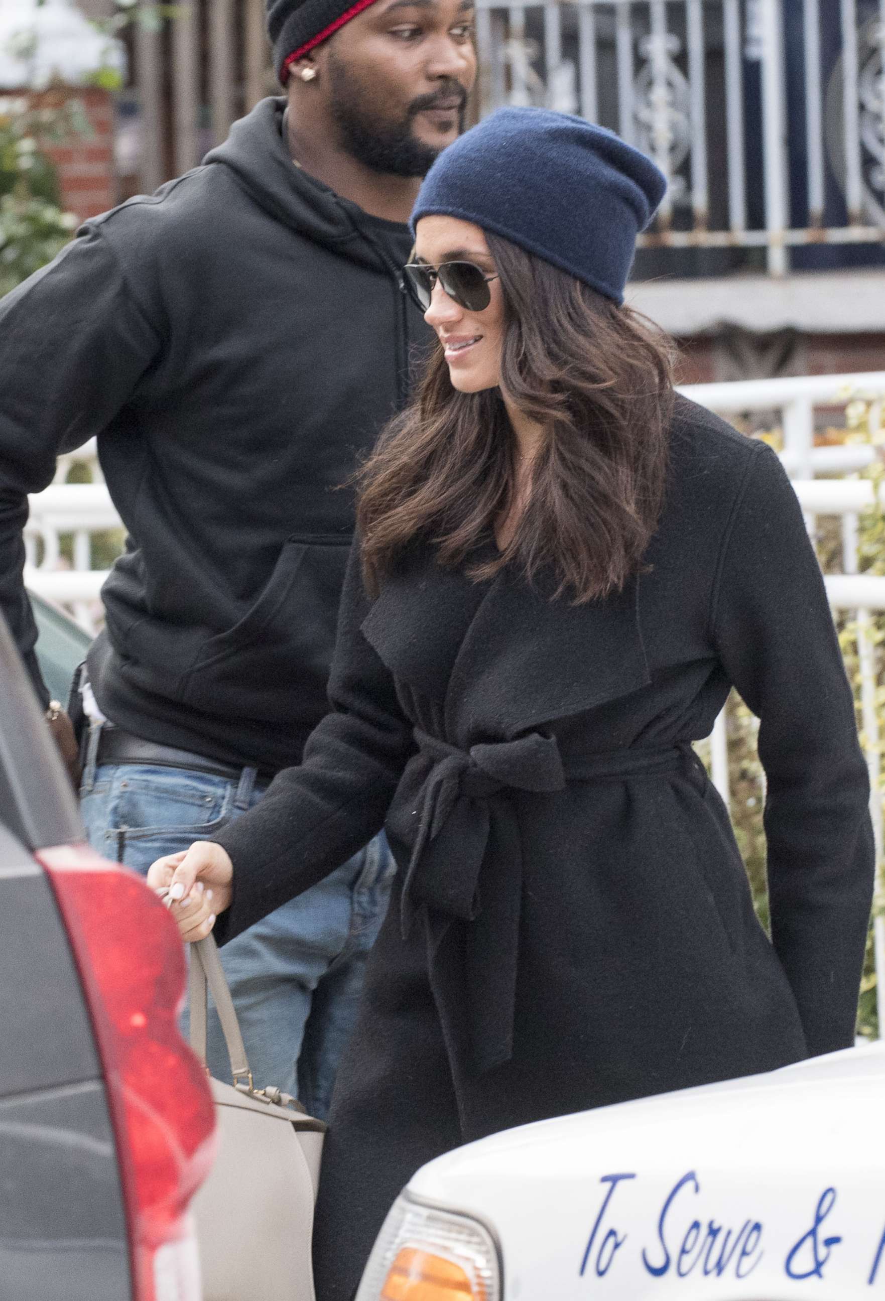 PHOTO: Meghan Markle as she left her Toronto home to go to the Suits film set, Nov. 3, 2016.