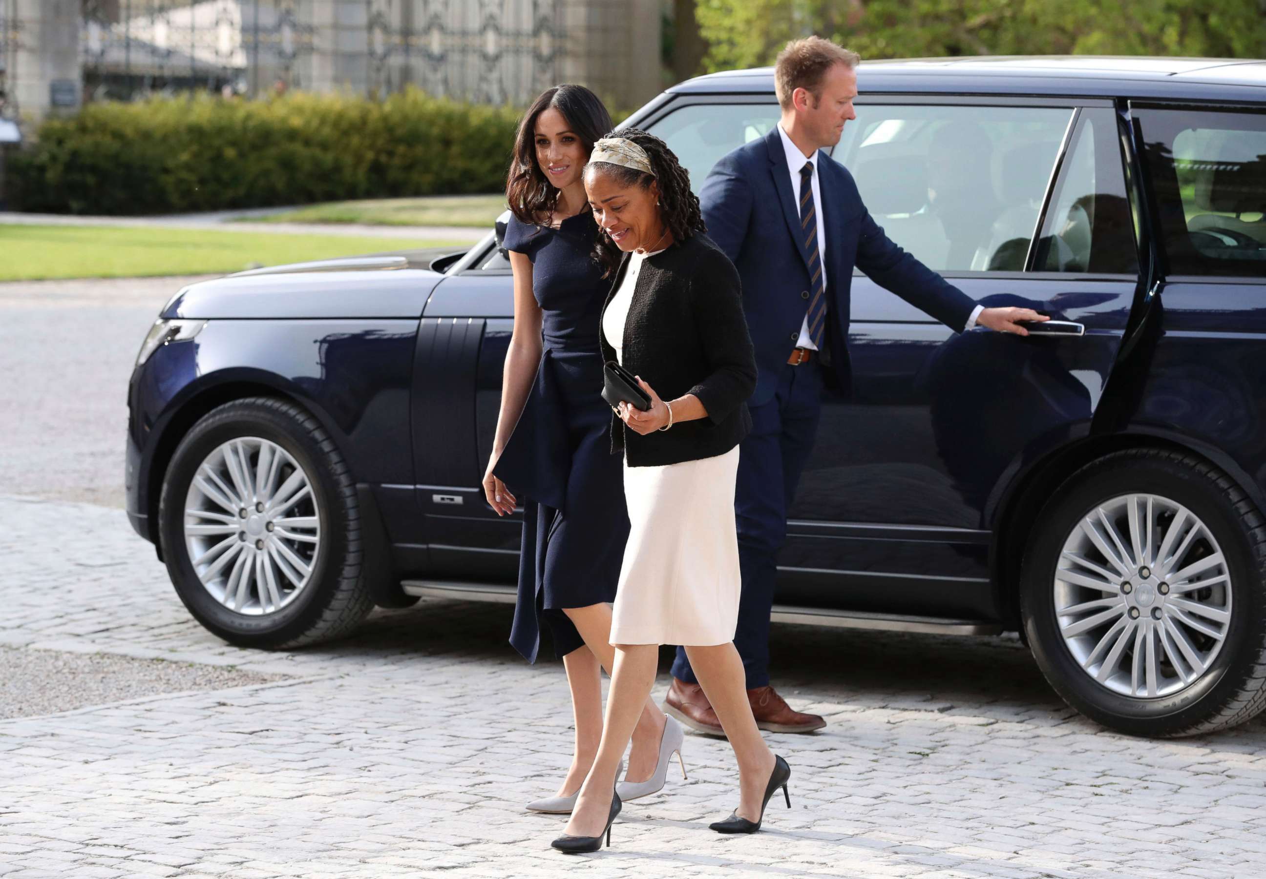 PHOTO: Meghan Markle and her mother, Doria Ragland, arrive at Cliveden House Hotel, in Berkshire, England, May 18, 2018 to spend the night before her wedding to Prince Harry on Saturday.