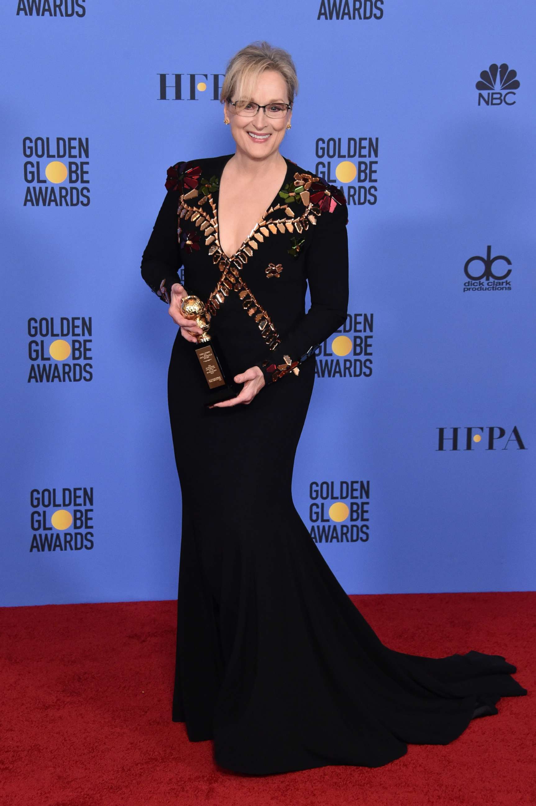 PHOTO: Meryl Streep poses in the press room during the 74th Annual Golden Globe Awards at The Beverly Hilton Hotel, Jan. 8, 2017 in Beverly Hills, Calif.  