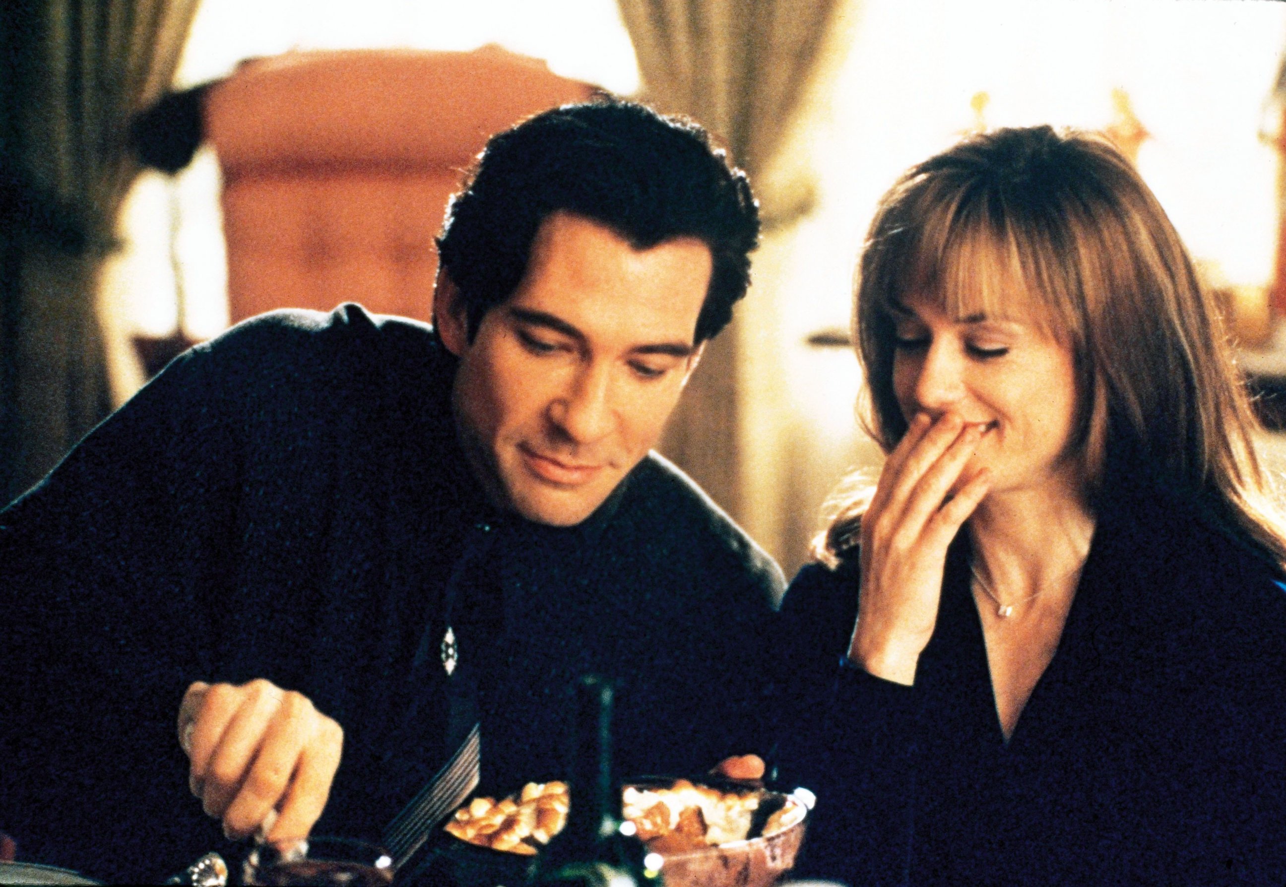Dylan McDermott and Holly Hunter star in Home for the Holidays (1995).