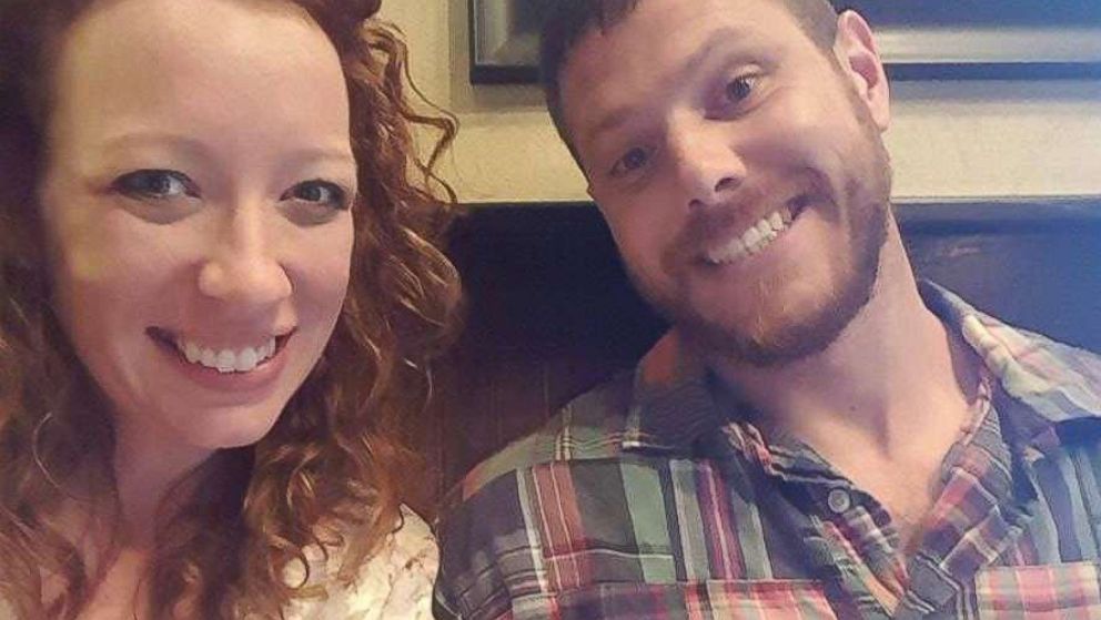 PHOTO: Shane and Noel Pauley, of Georgia, posted photos of their "Goodwill Date Night" that have been shared more than 440,000 times on Facebook. 