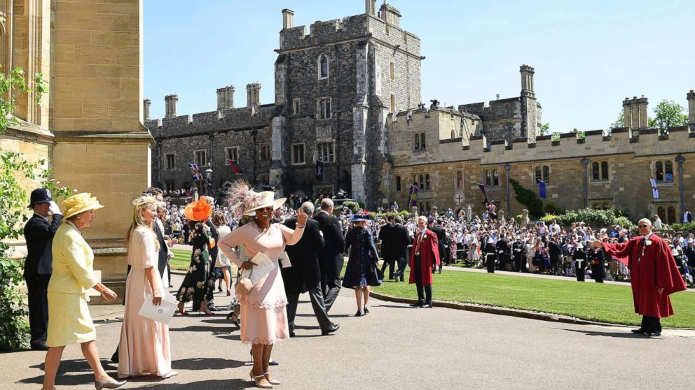 PHOTO: Oprah Winfrey leaves St George's Chapel at Windsor Castle after the wedding of Meghan Markle and Prince Harry, at Windsor Castle in Windsor, England, May 19, 2018.