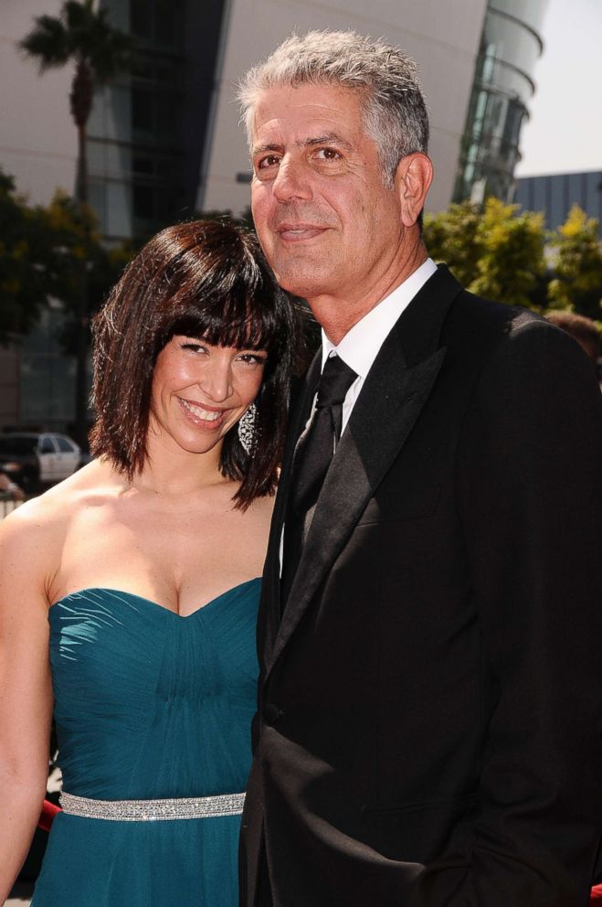 PHOTO: Ottavia Busia and Anthony Bourdain attend the 2009 Creative Arts Emmy Awards at Nokia Theatre LA Live, Sept.  12, 2009, in Los Angeles.