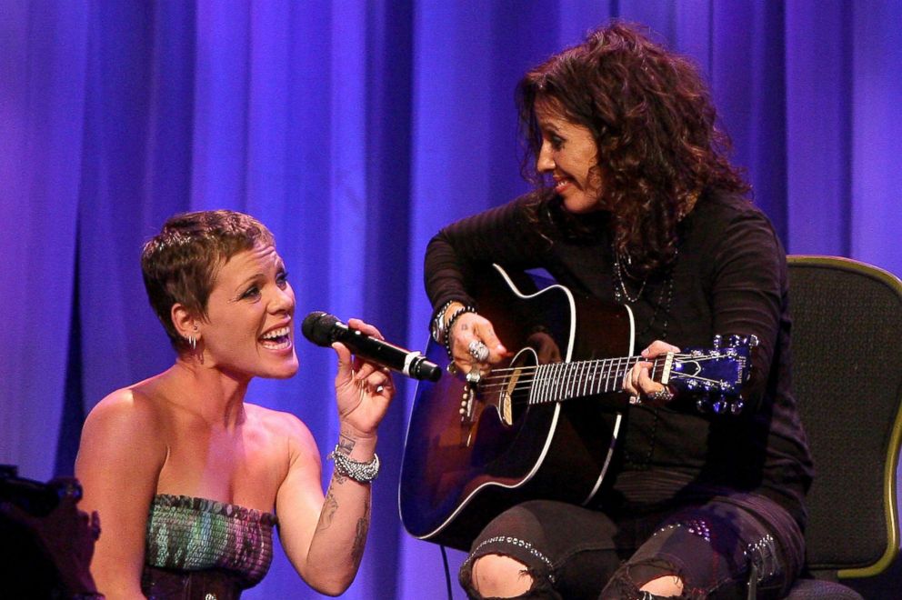 PHOTO: Singers Pink and Linda Perry perform at the L.A. Gay & Lesbian Center's 'An Evening With Women', May 1, 2010 in Beverly Hills.