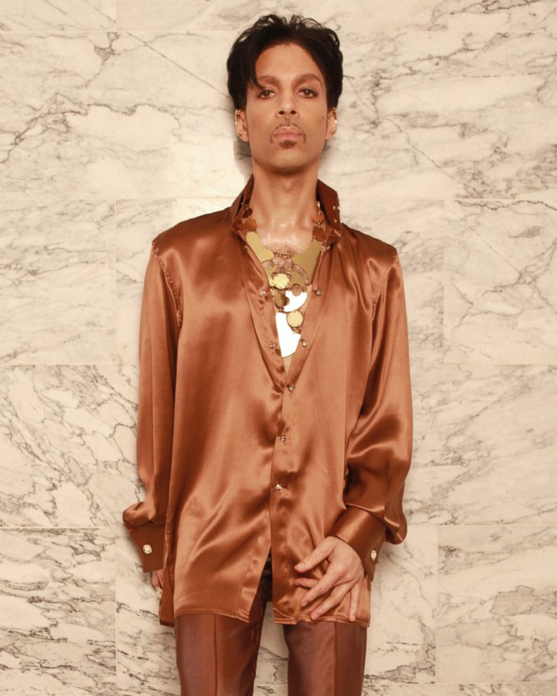 PHOTO: Prince is photographed in Beverly Hills in 2009.