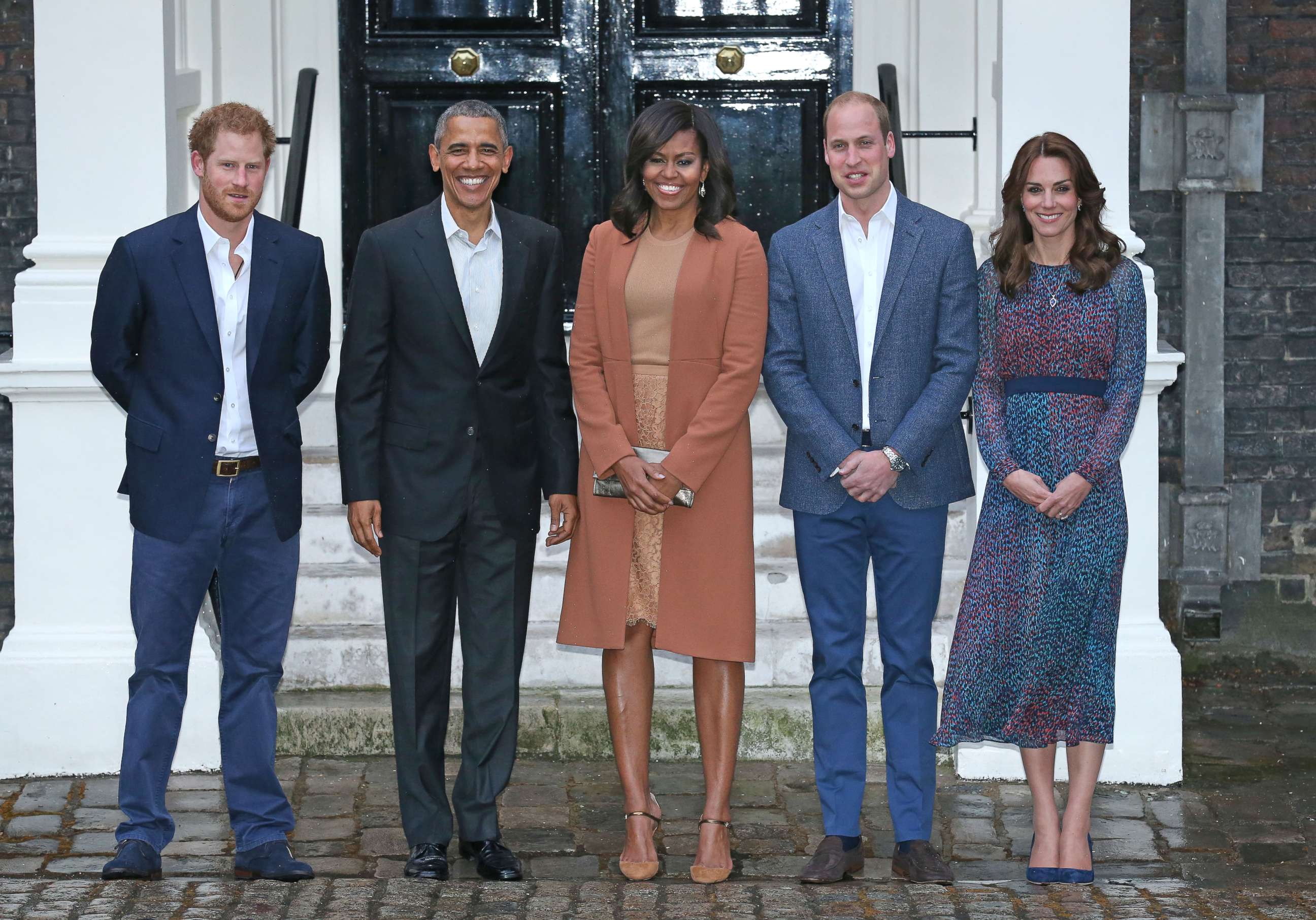 PHOTO: Prince Harry, President Barack Obama, First Lady Michelle Obama, Prince William, Duke of Cambridge and Catherine, Duchess of Cambridge pose as they attend a dinner at Kensington Palace, April 22, 2016, in London.