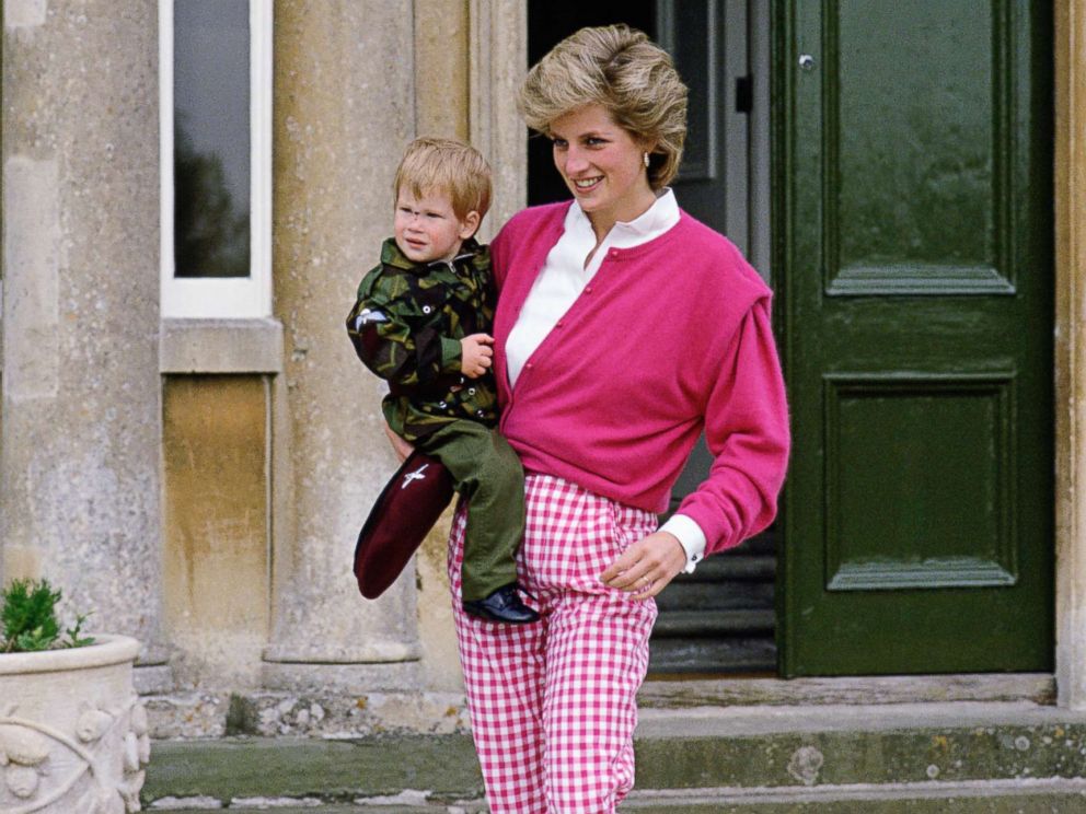 PHOTO: Princess Diana With Her Son Prince Harry at their country home Highgrove House, July 18, 1986, in U.K.