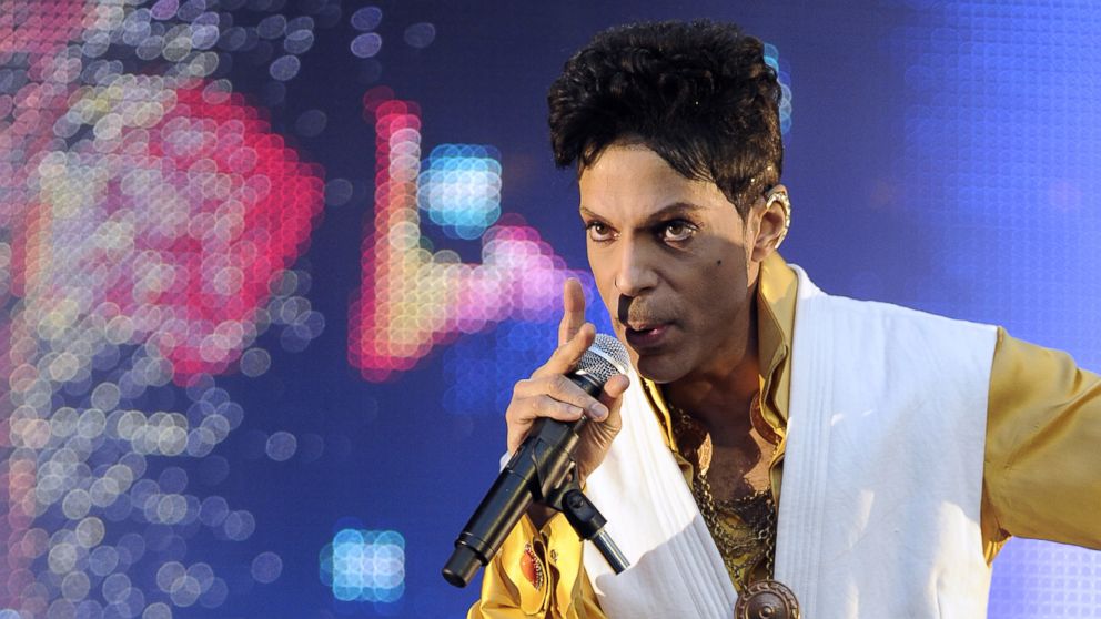 PHOTO: Singer and musician Prince (born Prince Rogers Nelson) performs on stage at the Stade de France in Saint-Denis, outside Paris, on June 30, 2011.