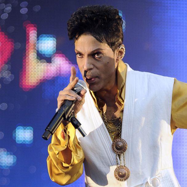 prince-musician-1-gty-mem-
