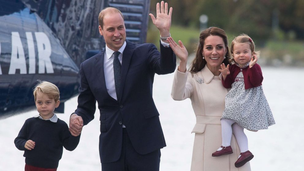 PHOTO: Catherine, Duchess of Cambridge, Prince William, Duke of Cambridge, Prince George of Cambridge and Princess Charlotte of Cambridge wave to well-wishers as they depart Victoria, Oct. 1, 2016, in Victoria, Canada. 