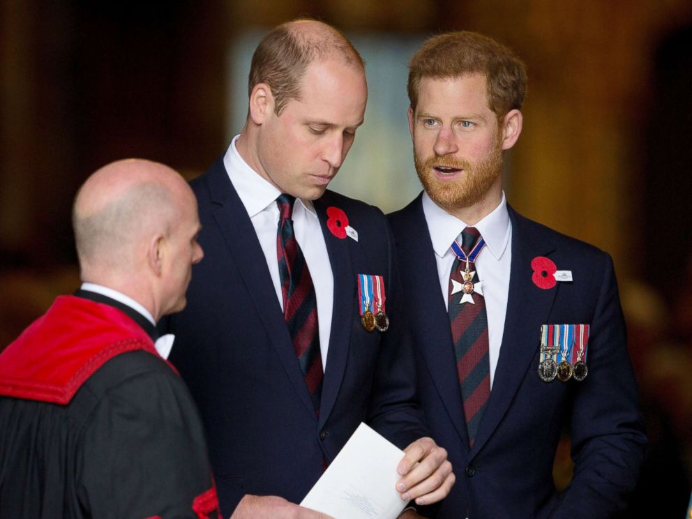 PHOTO: Prince William and Prince Harry attend the ANZAC Day service at Westminster Abbey in London, April 25, 2018.
