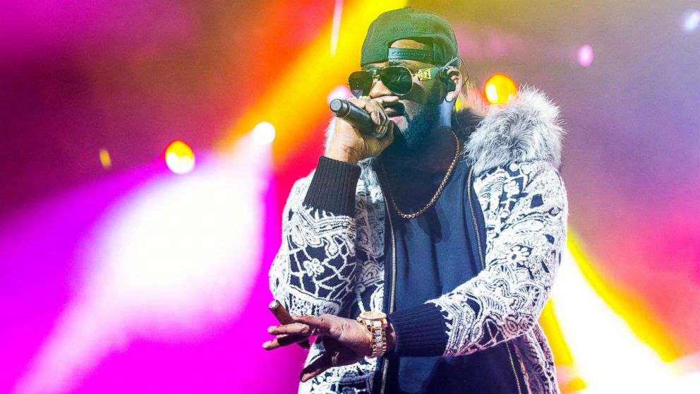 fotó: R. Kelly fellép február. 21, 2018, Detroitban.