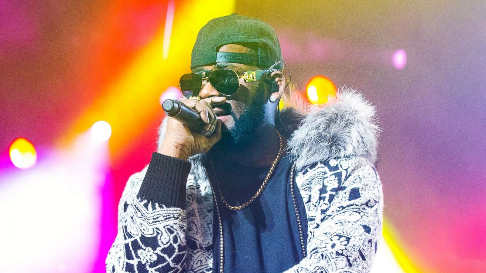 PHOTO: R. Kelly performs on Feb. 21, 2018, in Detroit.