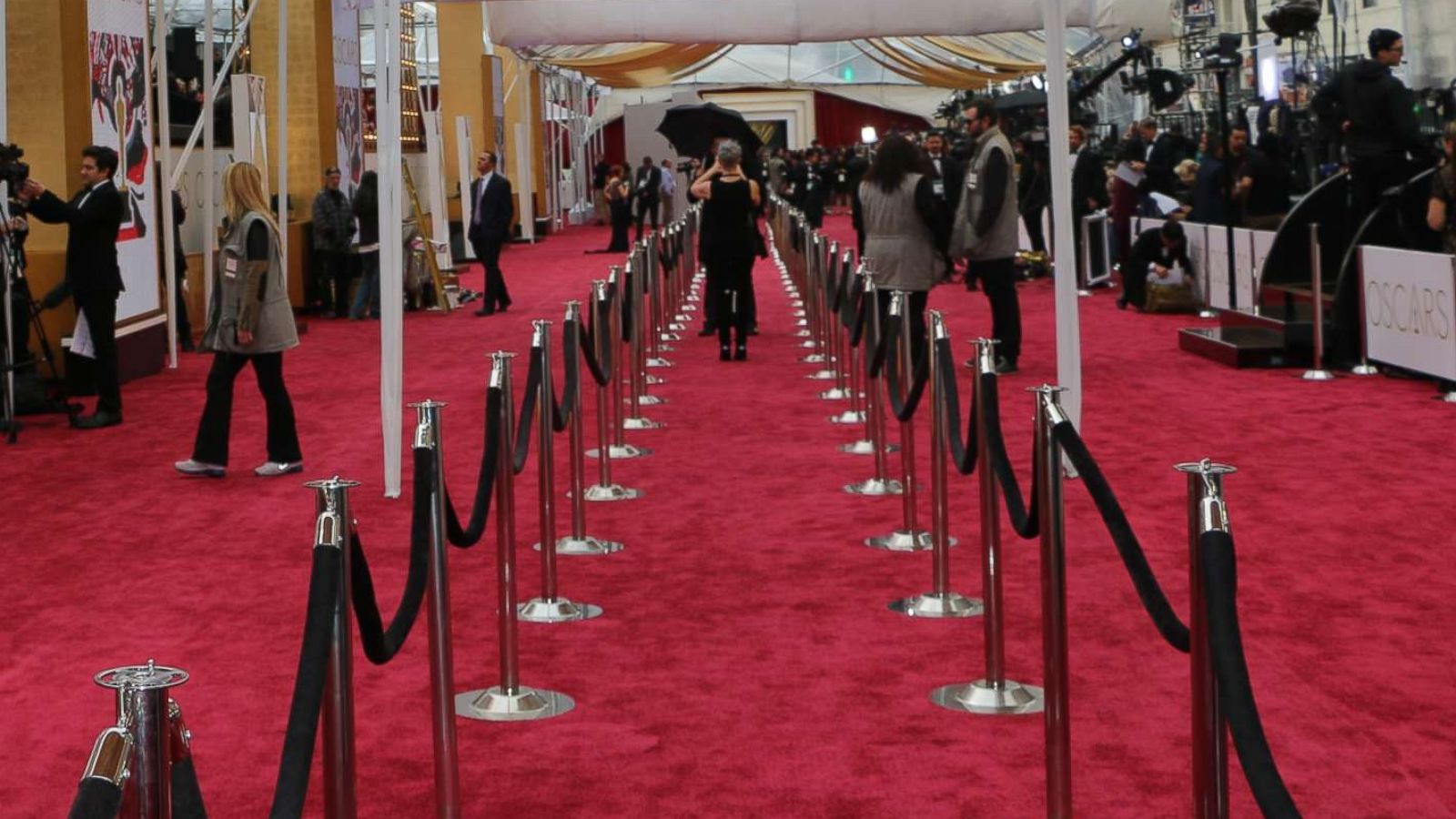 PHOTO: Red carpet is seen before the start of the 87th Annual Academy Awards at Hollywood's Dolby Theatre, Feb. 22, 2015, in Hollywood, Calif.