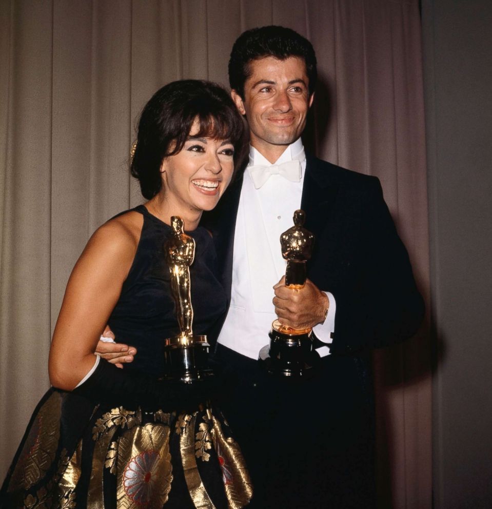 PHOTO: Rita Moreno and George Chakiris hold their Academy Awards, April 9, 1962.