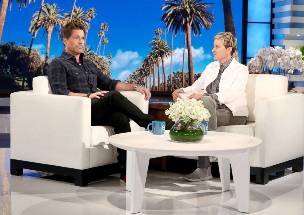 PHOTO: Rob Lowe talks with Ellen Degeneres during  a taping of "The Ellen DeGeneres Show" in Burbank, Calif. 