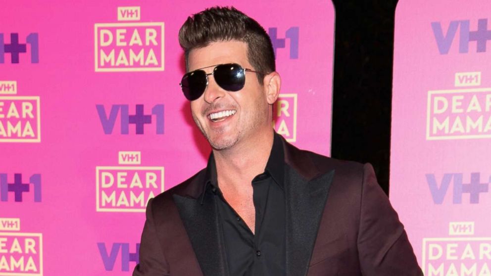 Robin Thicke attends VH1's 2nd annual 'Dear Mama: An Event to Honor Moms' on May 6, 2017 in Pasadena, Calif. 