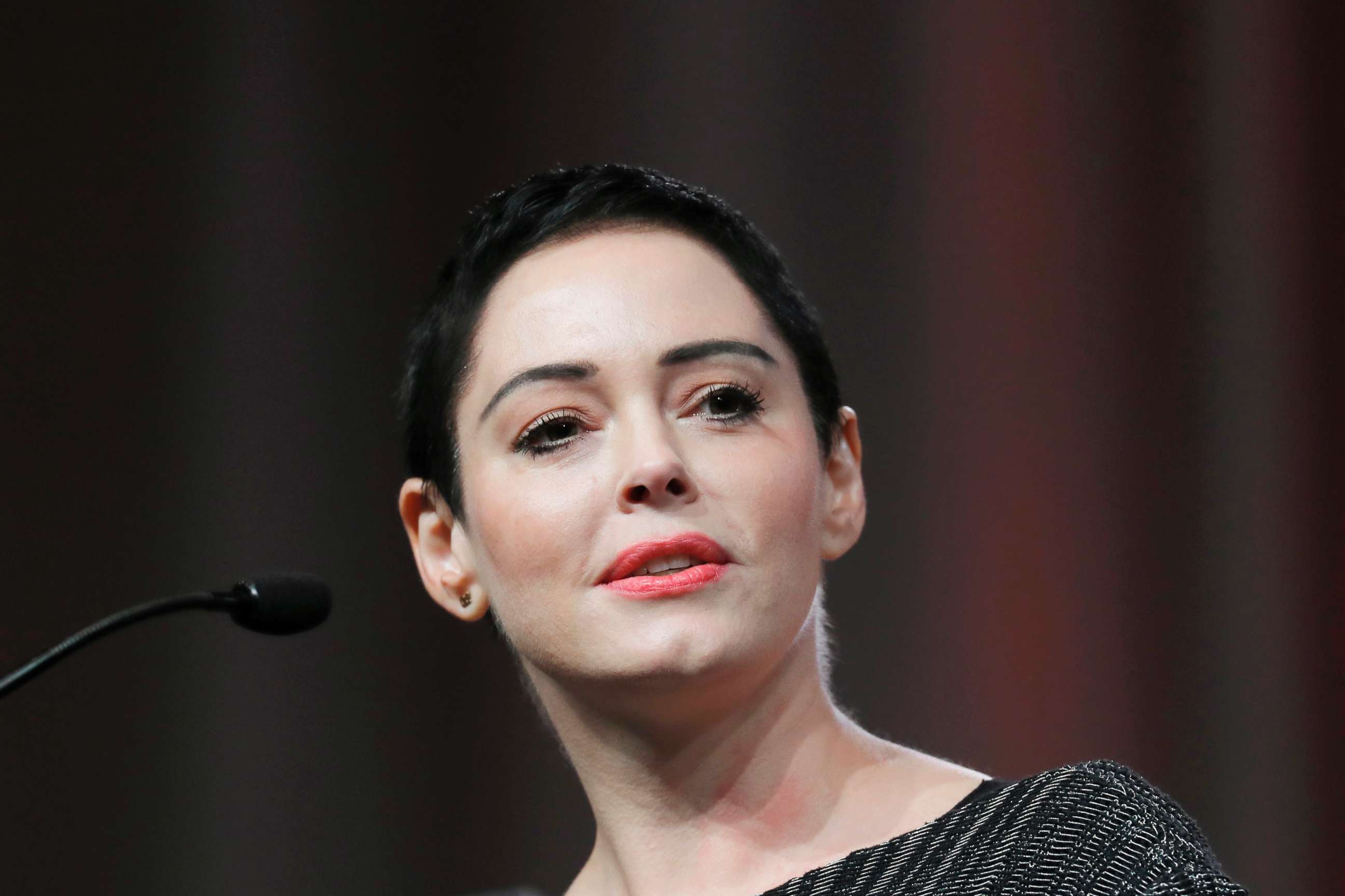PHOTO: Rose McGowan speaks at the inaugural Women's Convention in Detroit.  