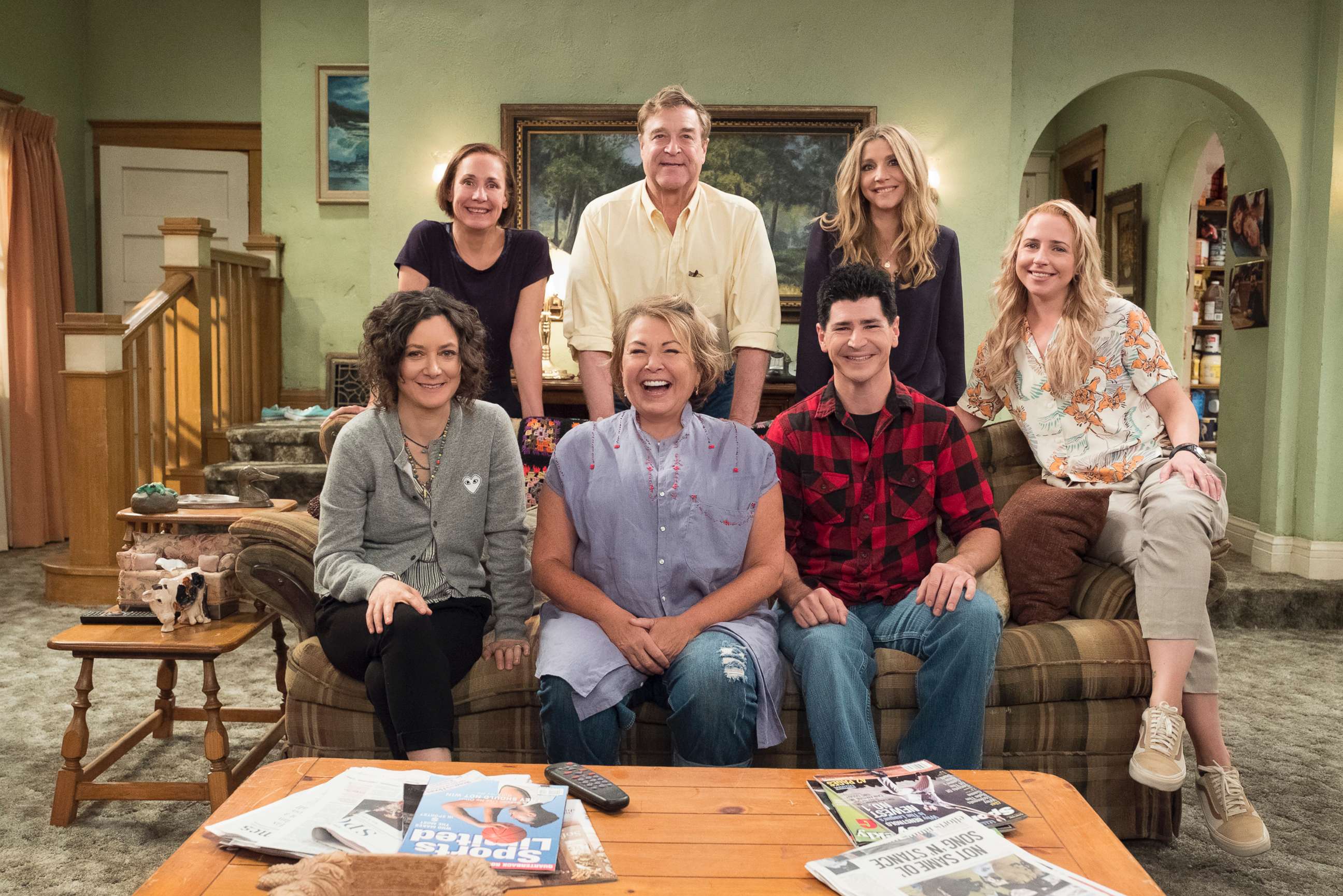 PHOTO: The cast of "Roseanne."