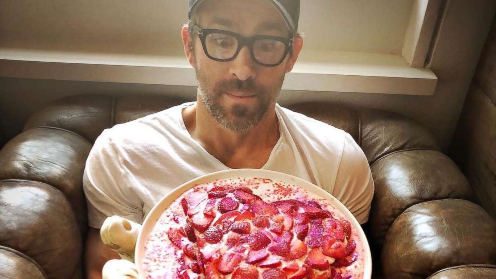 PHOTO: Ryan Reynolds posted a photo to Instagram with the caption, "I baked this cake for my wife. The icing is glue, ‘cause I’m not a scientist" on Feb. 14, 2018.