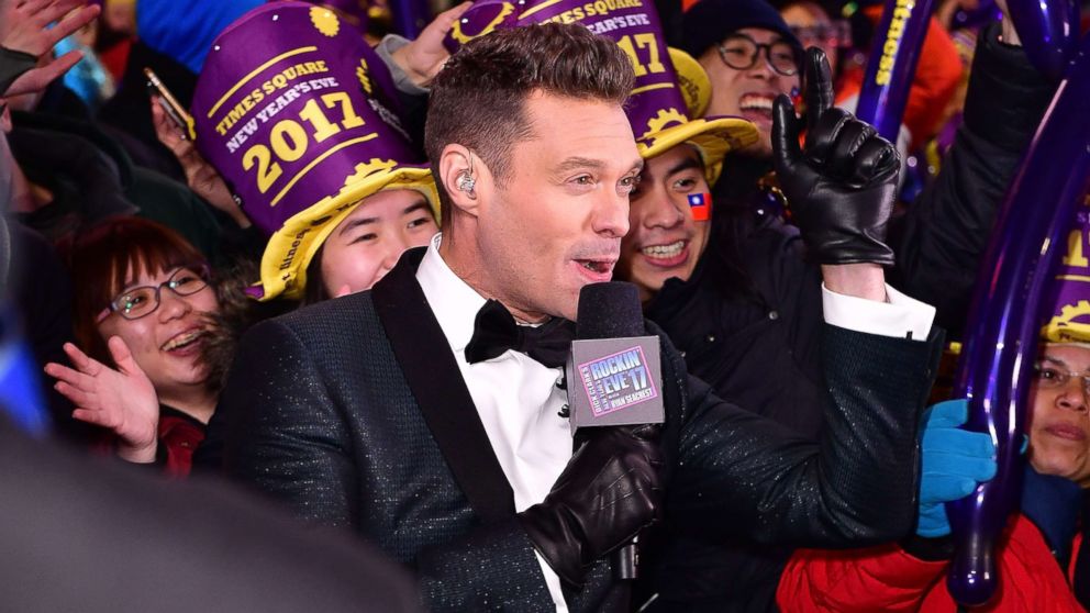 PHOTO: Ryan Seacrest attends New Year's Eve 2017 in Times Square, Dec. 31, 2016, in New York City.  