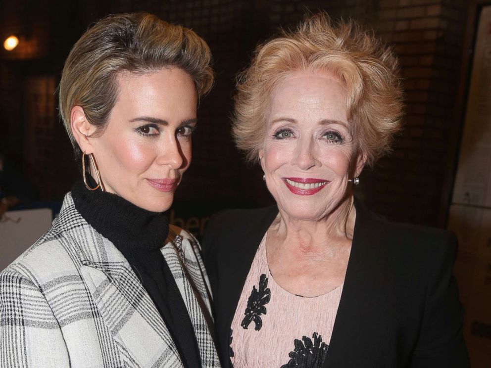 Who is sarah paulson dating