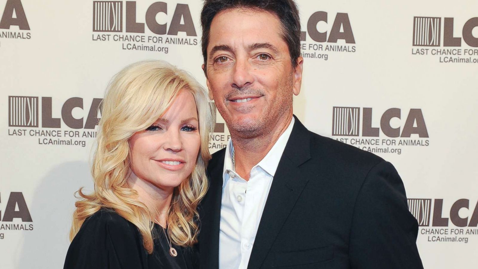 PHOTO: Renee Sloan and Scott Baio attend the Last Chance For Animals 33rd Annual Celebrity Benefit Gala - Arrivals at The Beverly Hilton Hotel, Oct. 14, 2017 in Beverly Hills, Calif.