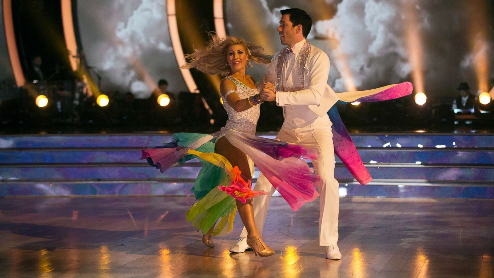 Distilleren bodem Terugbetaling Dancing With the Stars' preview: Drew Scott and Emma Slater preview their  dance - ABC News