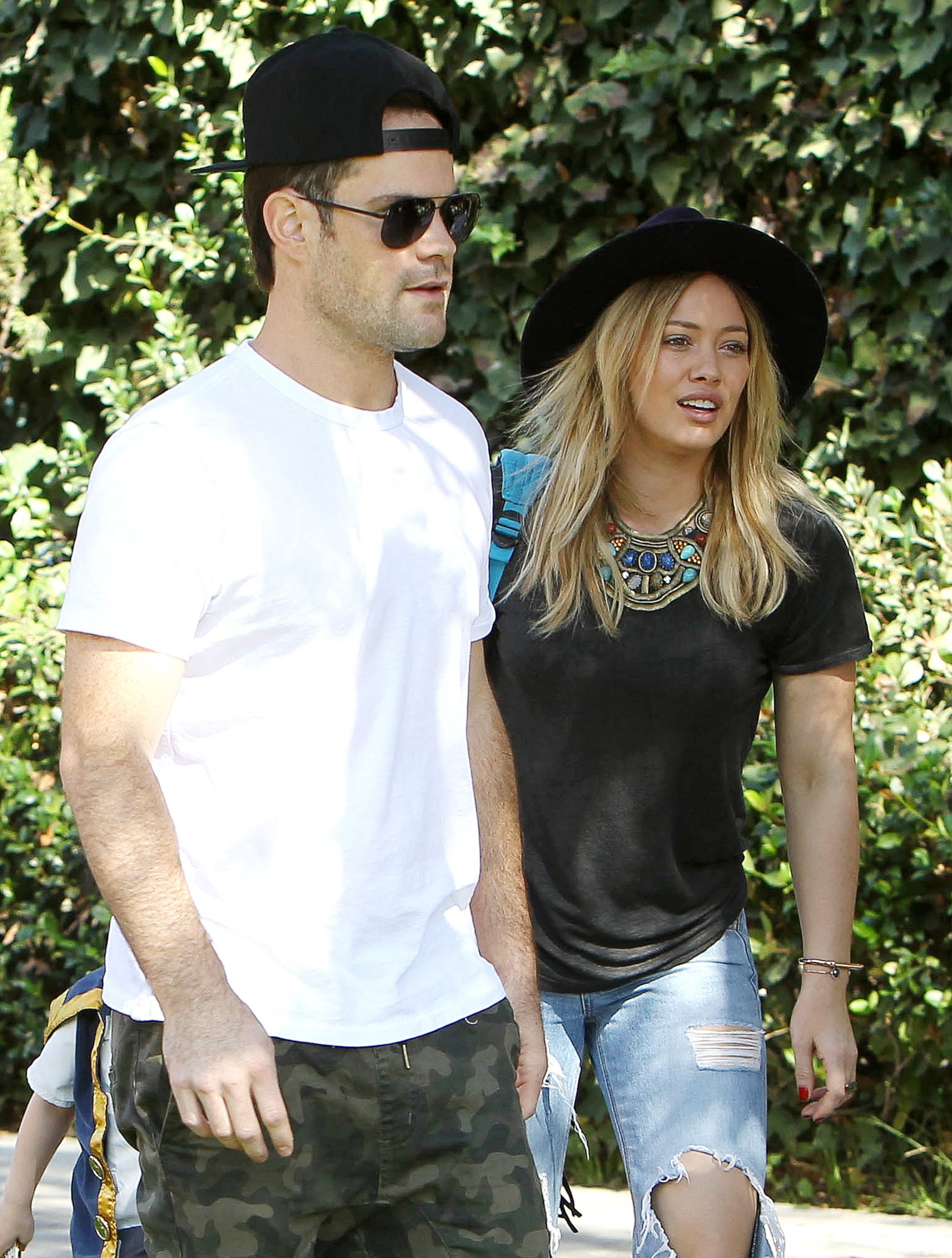 PHOTO: Hilary Duff and Mike Comrie are seen in Beverly Hills, Calif. on Oct. 19, 2014.