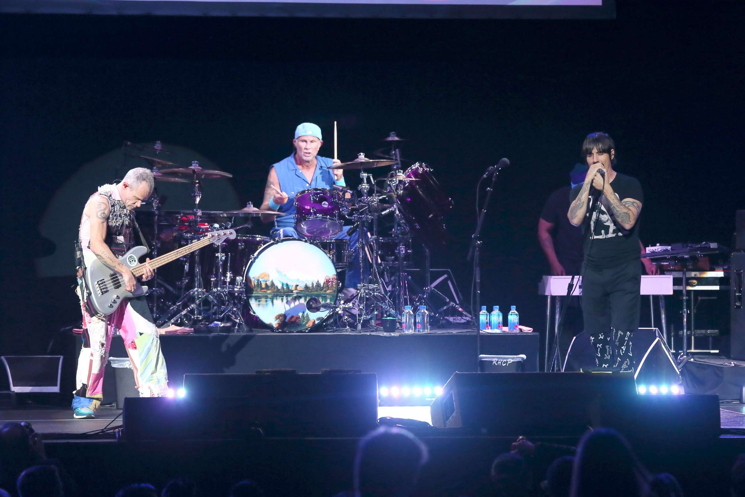 PHOTO:The Red Hot Chili Peppers performing during the 11th Annual Stand Up for Heroes in New York,N.Y.,Nov. 7, 2017. 