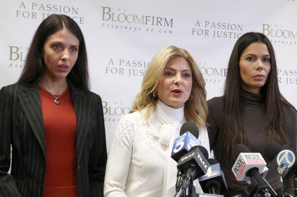 PHOTO: Attorney Lisa Bloom (C) holds a press conference with her clients Faviola Dadis (L) and Regina Simons, who are accusing actor Steven Seagal of sexual assault, at The Bloom Firm, March 19, 2018, in Woodland Hills, Calif