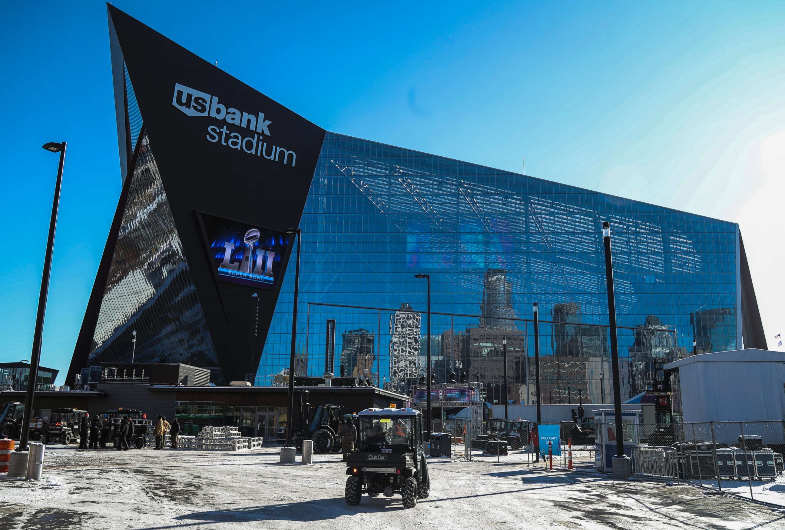 PHOTO: Preparations for Super Bowl LII continue around US Bank Stadium in Minneapolis, Minnesota, Jan. 31, 2018. 