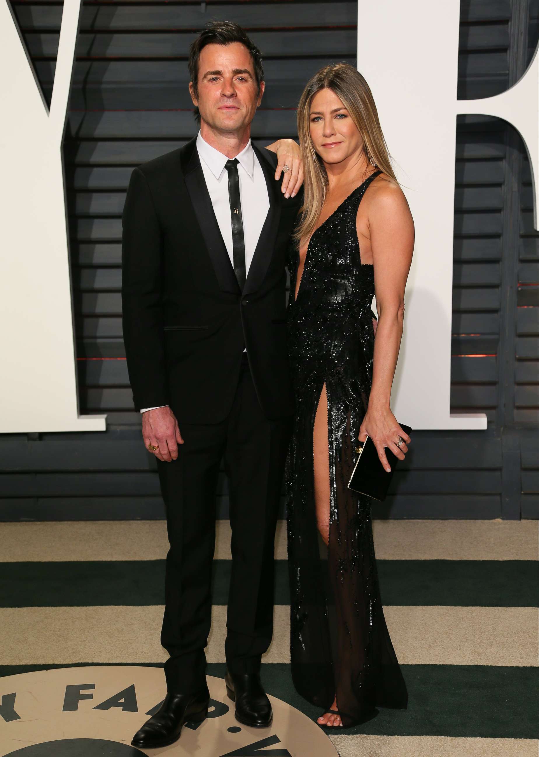 PHOTO: Justin Theroux and Jennifer Aniston attend the 2017 Vanity Fair Oscar Party hosted by Graydon Carter at Wallis Annenberg Center for the Performing Arts, Feb. 26, 2017, in Beverly Hills, Calif.