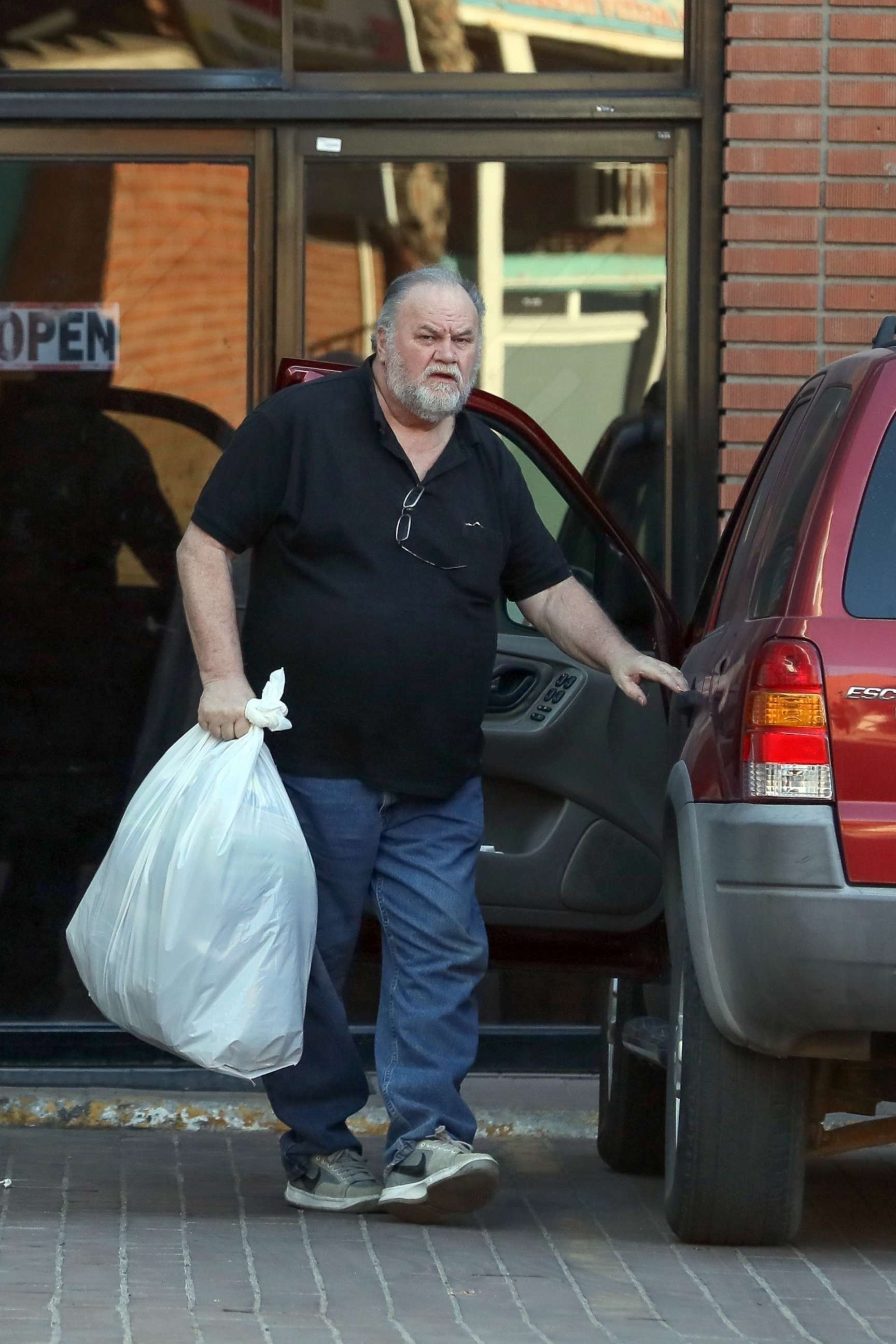 PHOTO: Meghan Markle's father, Thomas Markle Sr., is pictured in Rosarito, Mexico, Dec. 6, 2017.