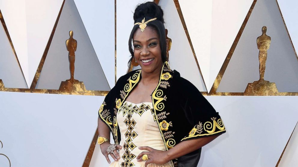 See the celebrities walk and talk on the red carpet at the 90th annual Academy Awards.