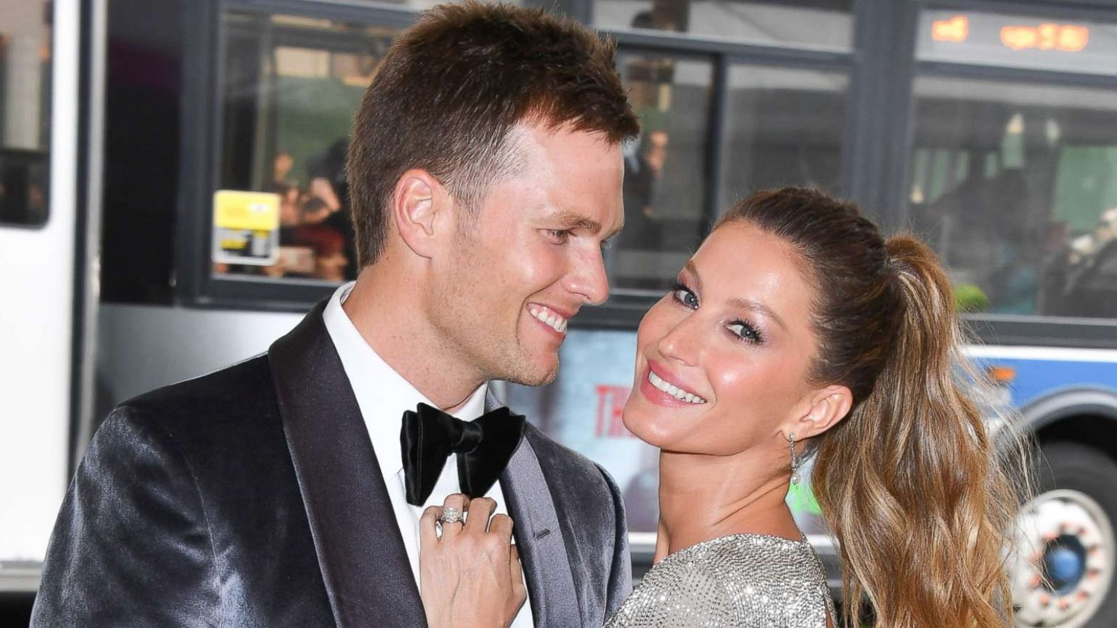 PHOTO: Tom Brady and Gisele Bundchen attend the Costume Institute Gala at Metropolitan Museum of Art on May 1, 2017 in New York City.