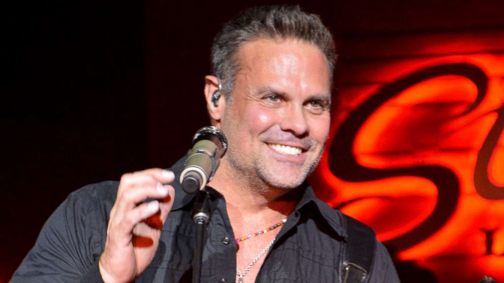 PHOTO: Troy Gentry of music duo Montgomery Gentry performs at Stoney's Rockin Country, Nov. 4, 2016, in Las Vegas.