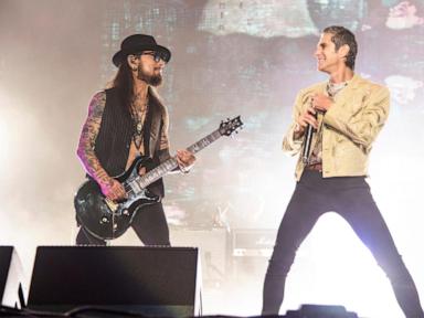 Jane's Addiction cancels its tour after onstage concert fracas