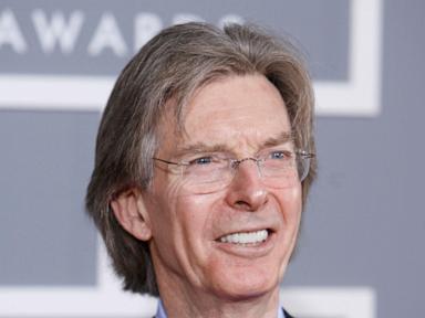 Phil Lesh, founding member of Grateful Dead and influential bassist, has died at 84