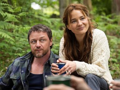 Movie Review: Sinister and unhinged, James McAvoy is the weekend host from hell in ‘Speak No Evil’