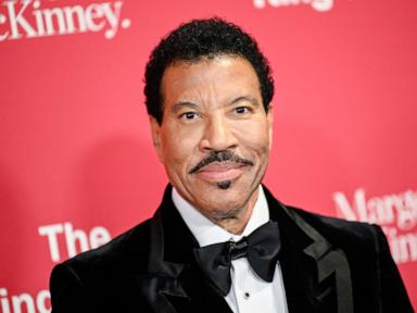 Why Lionel Richie Stepping Away From The Stage Right Now Makes Complete Sense