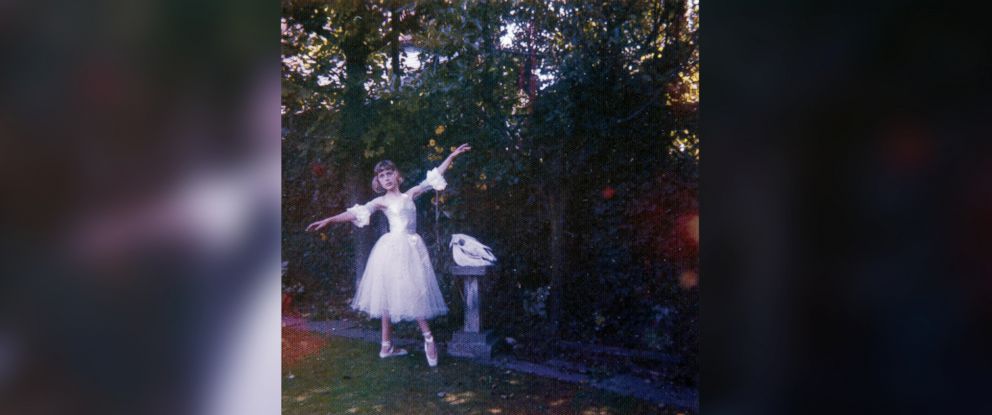 PHOTO: Wolf Alice - "Visions of a Life"