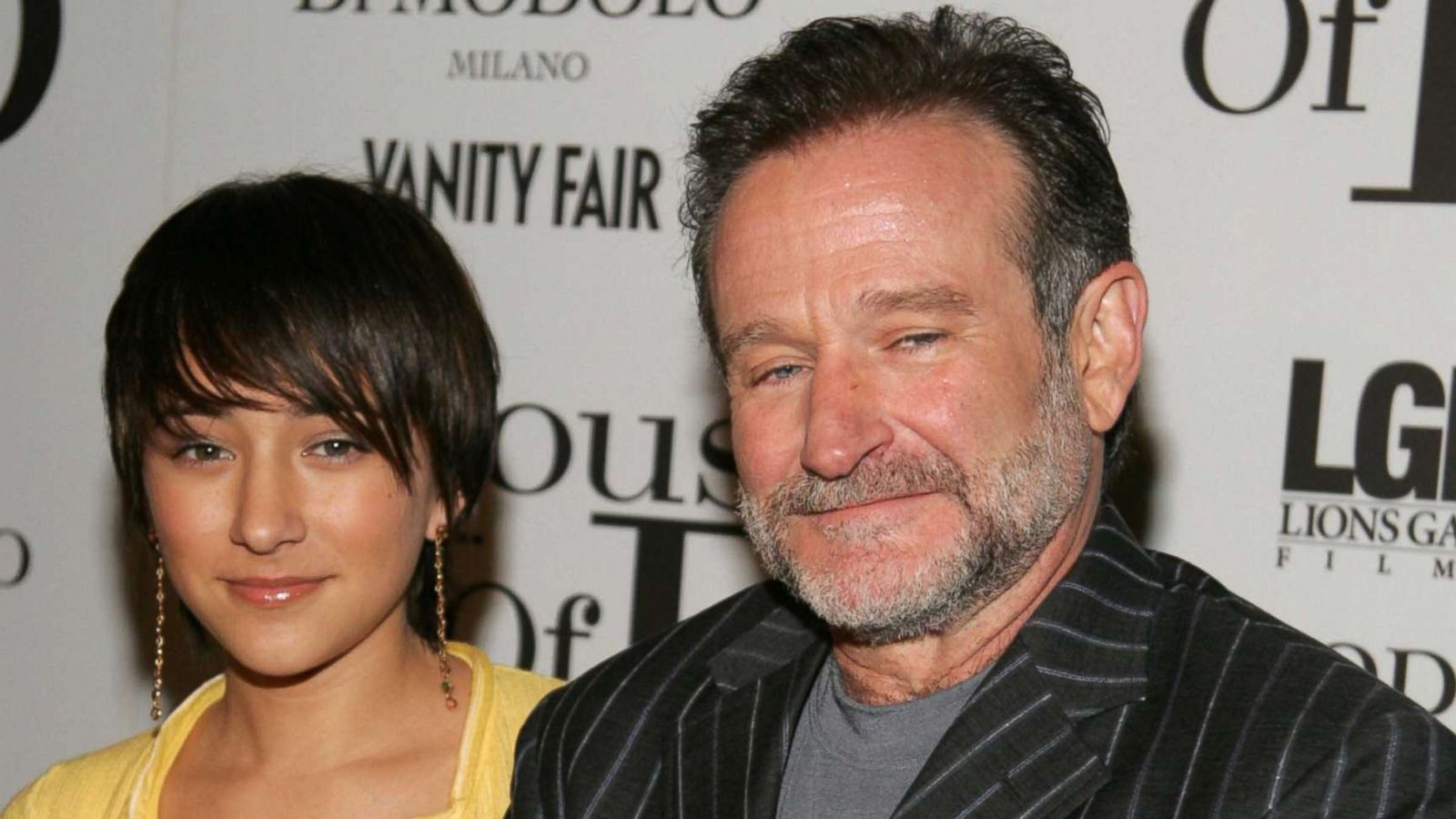 PHOTO: Zelda Williams and Robin Williams attend "House of D" New York Premiere at Loews Lincoln Square, April 10, 2005 in New York City.