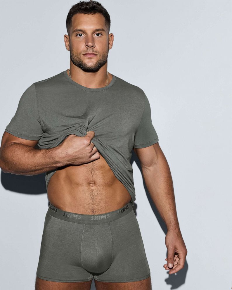 SKIMS launches new men's line: Ultra-soft boxers, T-shirts and more - ABC  News