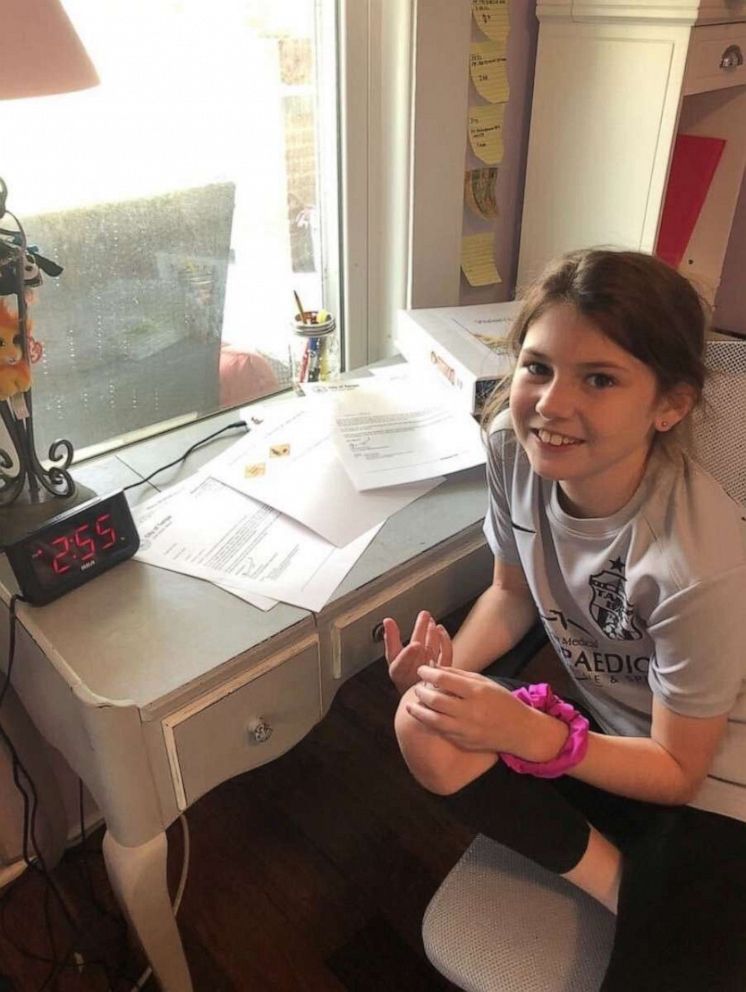 PHOTO: Vivian Anderson, 10, wrote a letter to Jane Castor, mayor of Florida's city of Tampa, when she noticed construction signs weren't inclusive of both male and female workers.