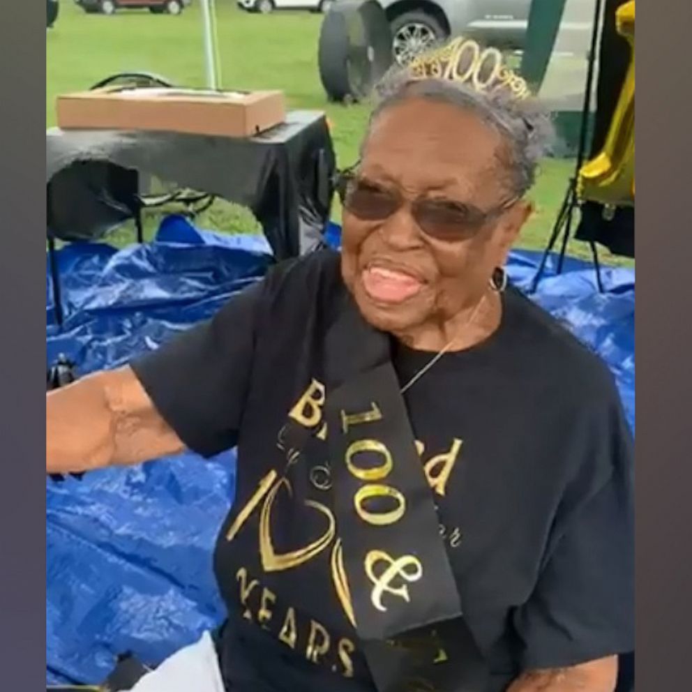 VIDEO: Great-great-great grandma with 173 family members celebrates her 100th birthday 