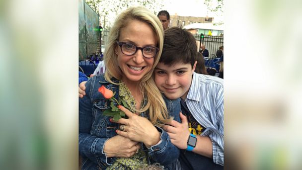 Dr. Laura Berman and her husband speak out on the introduction of Sammy's Law - Vimarsana News