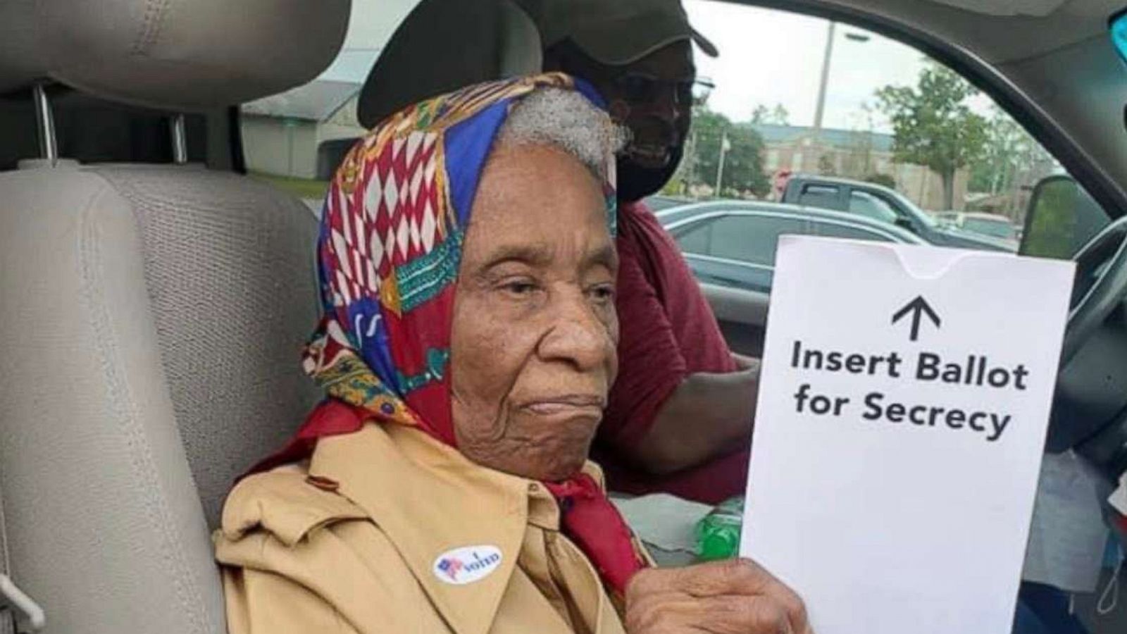 PHOTO: On Oct., 21, Quentin Youmans tweeted the image of his aunt, 102-year-old Ora Smith, after her early voting in the town of Hampton. Over 20,000 people retweeted the moment including former president Barack Obama.