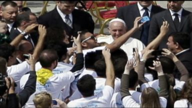 VIDEO: Pope Francis Celebrates Easter