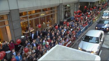 VIDEO: Ginger Zee and Sarah Haines take you inside the super-powered red carpet.